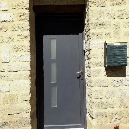 Les Farios Apartment *